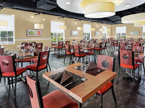 DoubleTree by Hilton Sunrise - Sawgrass Mills