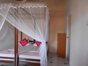 Mrs Wijenayake's Beach Haven Guest House