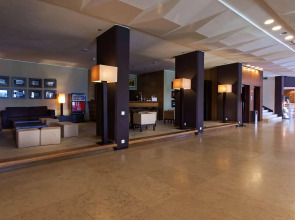 Carcavelos Beach Hotel