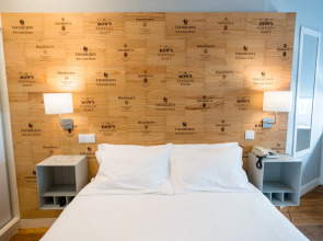 Decanting Porto House