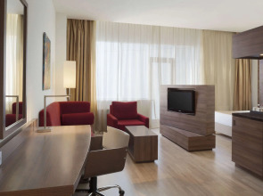 Отель Ramada Encore by Wyndham Киев