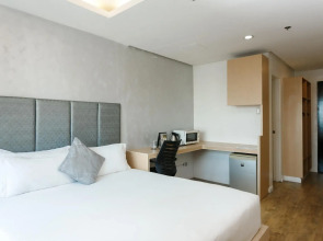 Regency Grand Suites