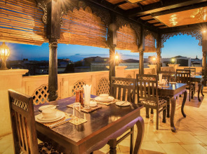 Golden Tulip Stonetown Boutique