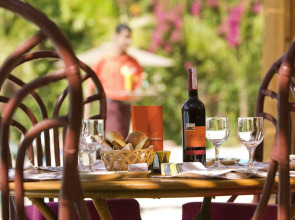 Aracan Eatabe Luxor Hotel