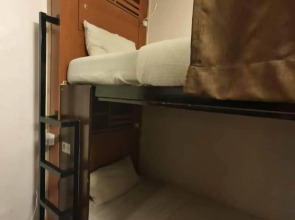 Red Inn Court - Hostel