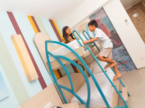 Bliss Surfer Hotel Legian