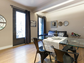 AinB Eixample-Miro Apartments