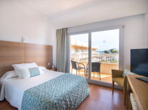 Отель JS Alcudi Mar