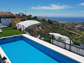 1090 Villa las Flores