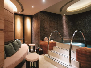 Island Shangri-La, Hong Kong