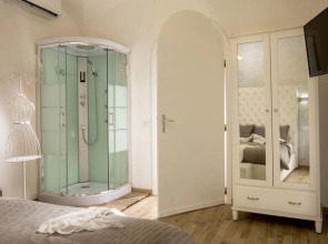 In Roma Vale & Hillary Colosseo