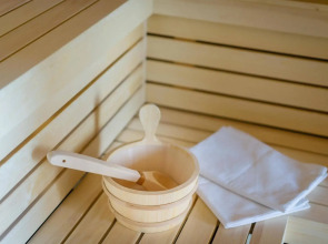 Best Western Plus Lakeside Hotel