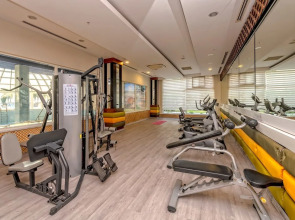 Port River Hotel & Spa