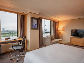 Renaissance Riverside Hotel Saigon