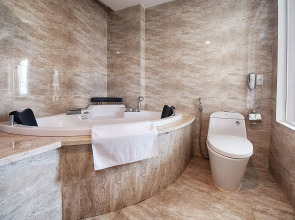 Muong Thanh Holiday Hoi An Hotel