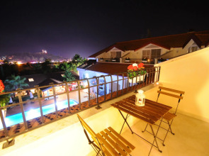 Sea Breeze Hotel & Apartments