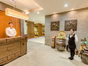 Blue Sky Hotel & Tower