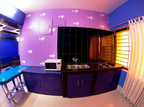 Hotel Tropical Daisy