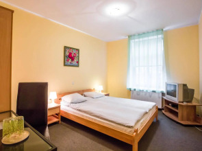 Отель Augustine