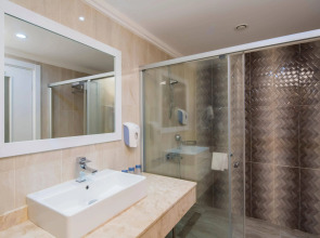 Crystal Waterworld Resort & Spa - All Inclusive