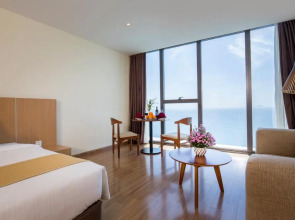 Starcity Hotel & Condotel Beachfront Nha Trang