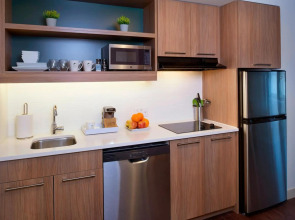 Element Detroit at the Metropolitan