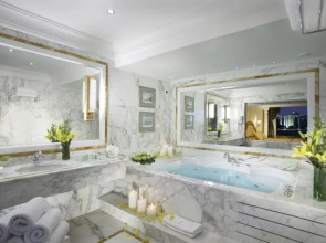 Отель Royal Olympic 