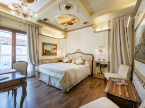 Отель Monaco & Grand Canal