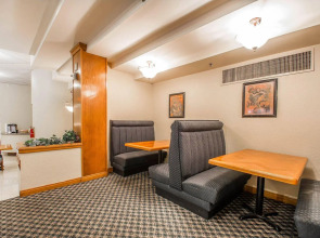 North Miami Beach Gardens Inn & Suites