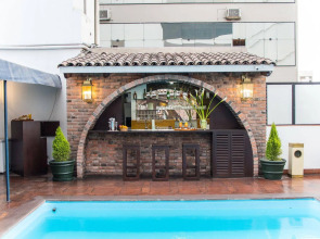 Apart Hotel El Doral