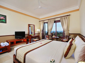 Golden Coast Resort and Spa