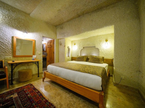 Cave Hotel Saksagan