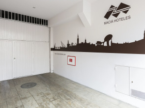 Hotel Macia Sevilla Kubb