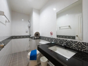 Vacation Time House by ZUZU