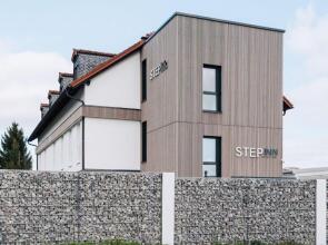 Step Inn The Fair Hotel