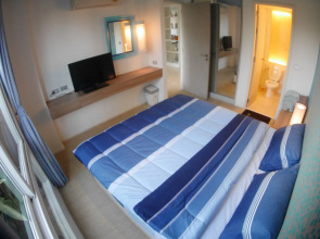 Atlantis Condo and Water Park Pattaya by the Sea