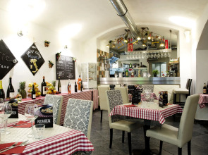 Dolce Vita Suites Hotel