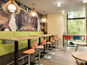 Super 8 by Wyndham Freiburg