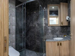 Lounge Boutique Hotel