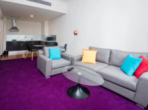 Fairway Colombo - Sri Lanka's First Hotel With Robot Technology