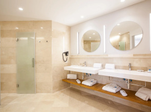Grupotel Playa de Palma Suites & Spa
