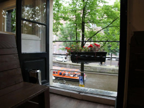 International Budget Hostel