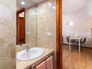 Apartamentos Montemayor