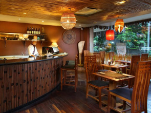 Kupu Kupu Jimbaran Beach Club & Spa by Loccitane