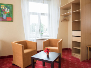 Отель Alexa Old Town