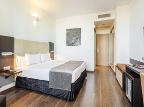 Hotel Ilunion Aqua 4