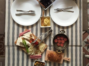 Tom Square Boutique Hotel