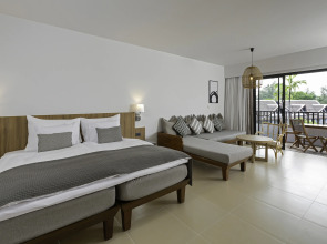 Sunwing Kamala Beach