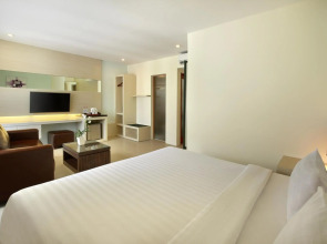 Bali Chaya Hotel Legian