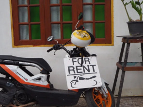 Side Walk Boutique Hotel